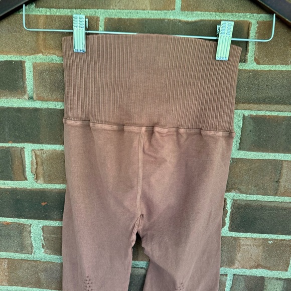 Free People Movement Good Karma High Rise Leggings rusty red Size XS/S NWOT - Picture 5 of 9